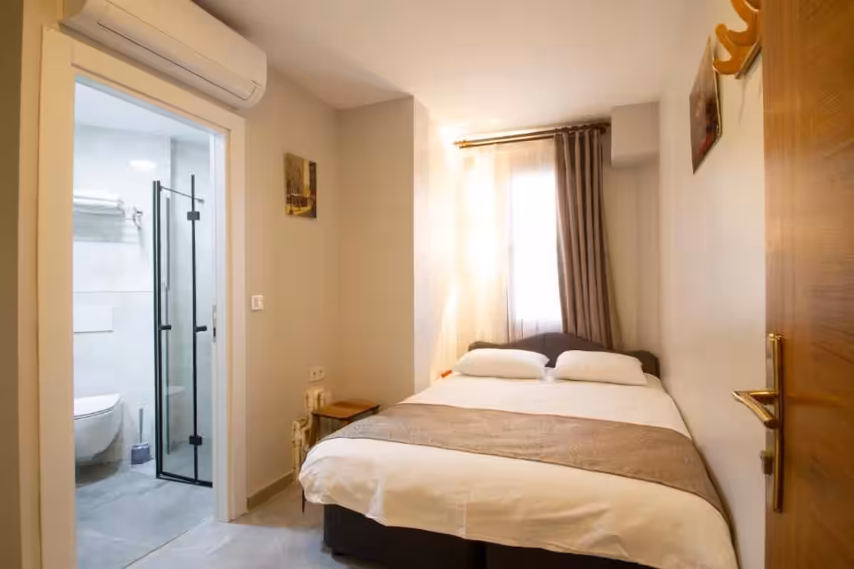 A quiet corner inside one of Turna Hotel's rooms
